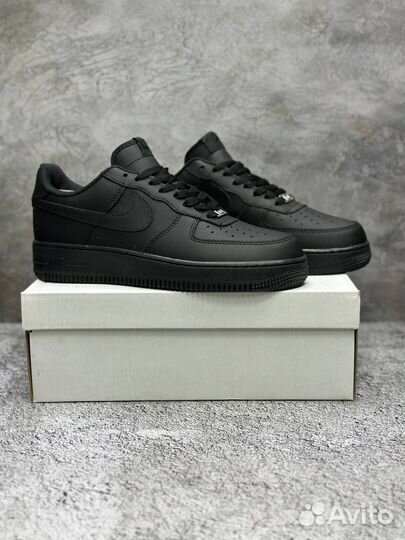 Nike Air Force 1 Low 