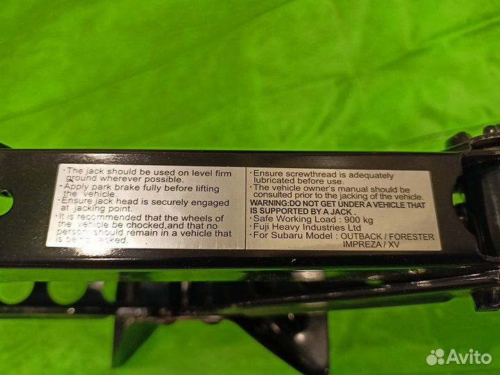 Домкрат оригинальный на Subaru Impreza XV GH7 2010