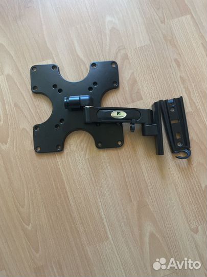 Кронштейн для телевизора