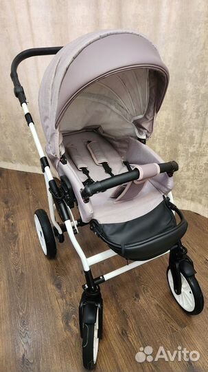 Продаётся коляска Indigo 3 в 1