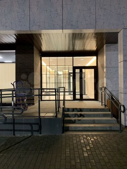 2-к. квартира, 58 м², 2/18 эт.