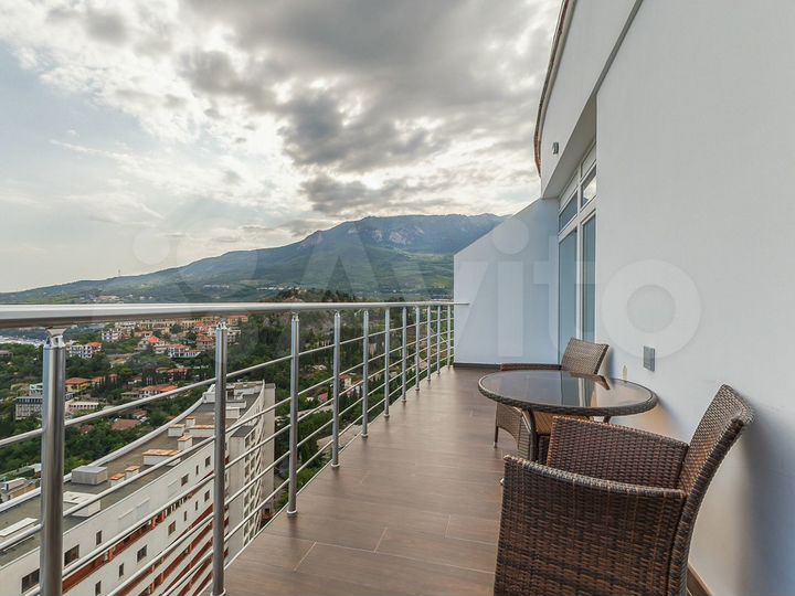 3-к. квартира, 250 м², 13/13 эт.