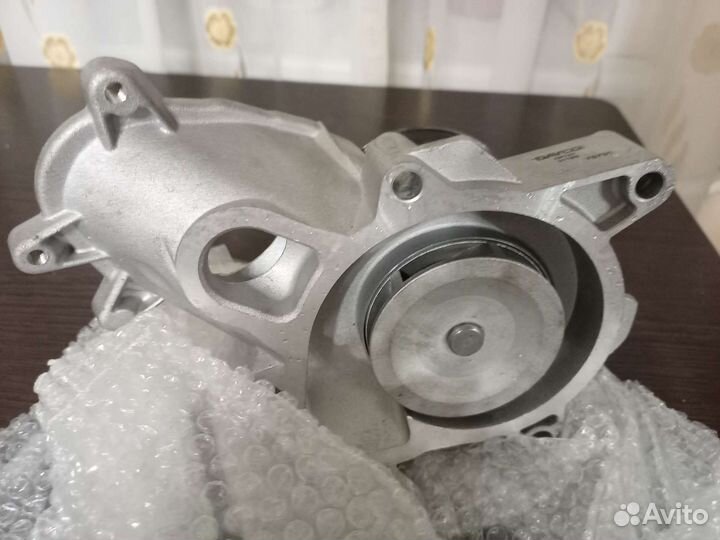 Водяной насос охлаждения бмв