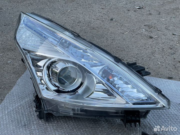 Фары ксенон Nissan Teana J32 2008-2013 рестайлинг