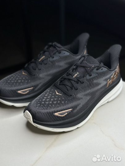 Кроссовки женские Hoka оригинал США 38,5-39р