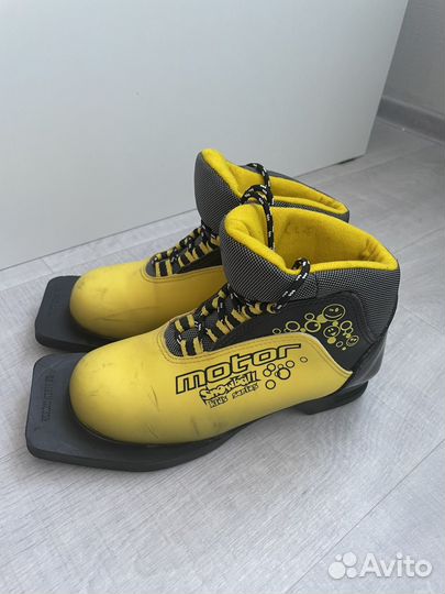 Лыжные ботинки детские