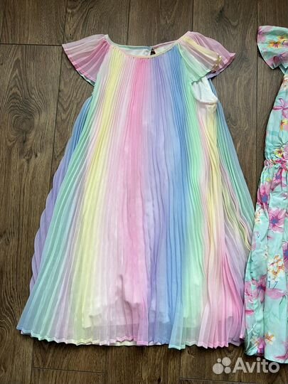 Летнее платье на девочку 134-140, цена за три