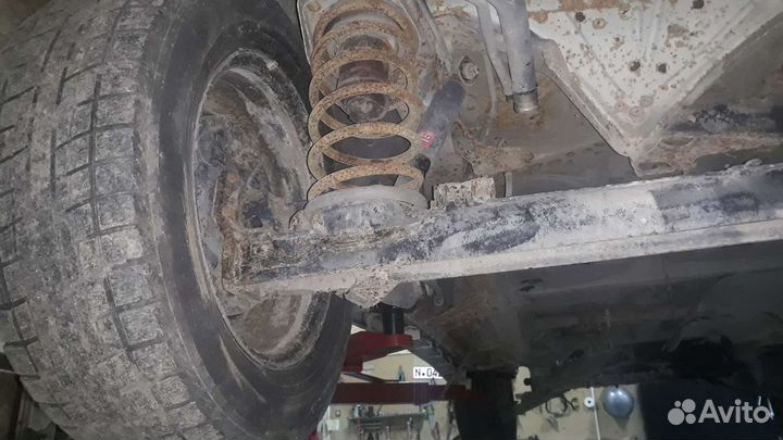 Пружины задние nissan presage u30