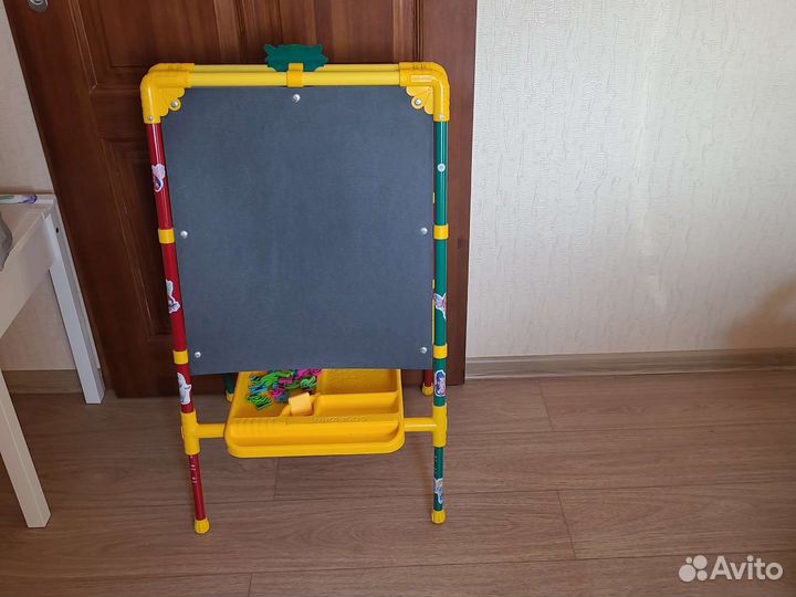 Мольберт детский двухсторонний