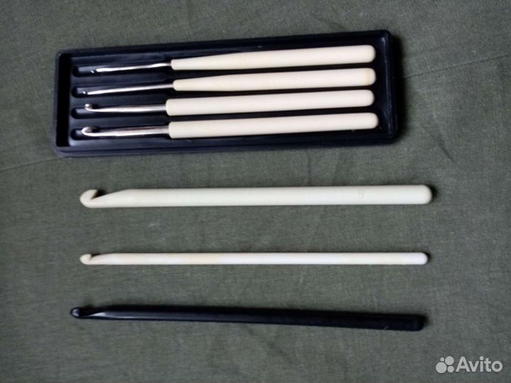 Спицы, крючки для вязания