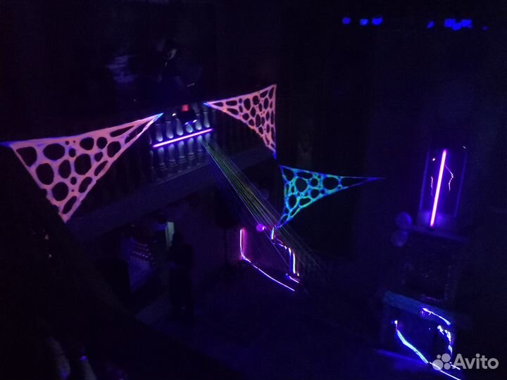 Полотно светящееся в ультрафиолете для дискотеки