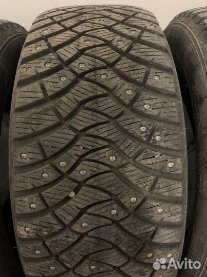Dunlop SP Winter Ice 03 235/55 R17 103T