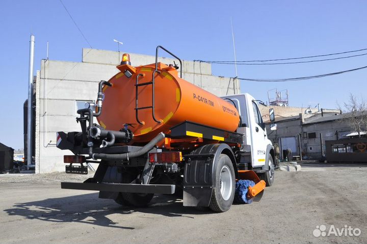 Поливомоечная машина на шасси газ-next