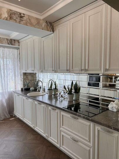 4-к. квартира, 140 м², 10/11 эт.