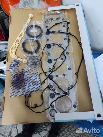 Ремкомплект двигателя 6HE1 Isuzu