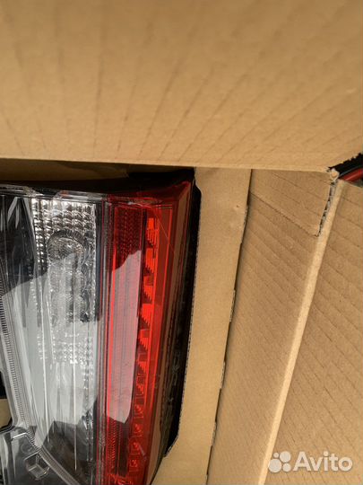 Фонарь задний крышки багажника тойота раф 4