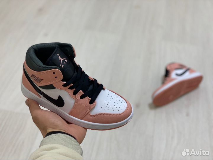 Кроссовки Air Jordan 1 Pink Quartz (36-40)