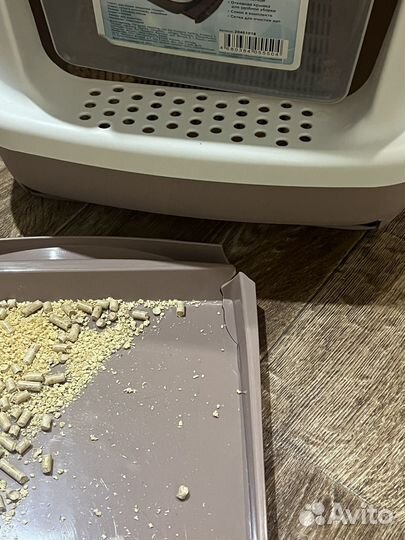 Кошачий лоток закрытый