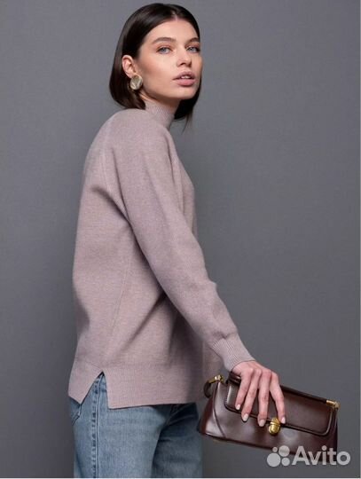Свитер новый