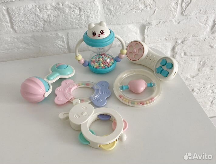 Погремушки, прорезыватели