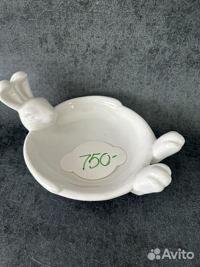 Посуда с зайчиками