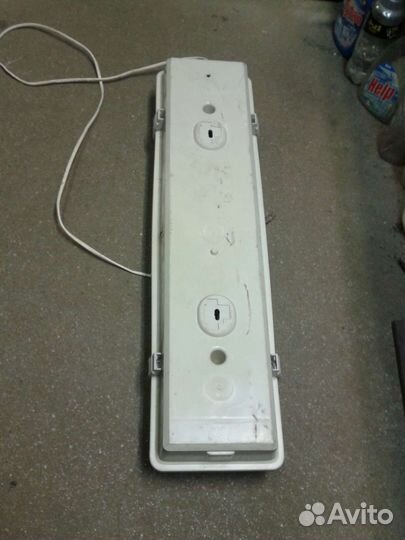 Светильник люминисцентный бу