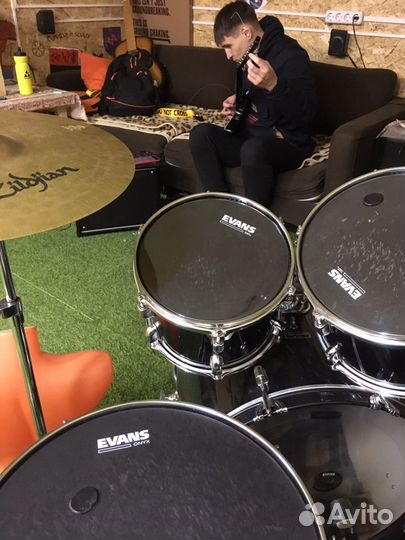 Продам ударную установку mapex Tornado