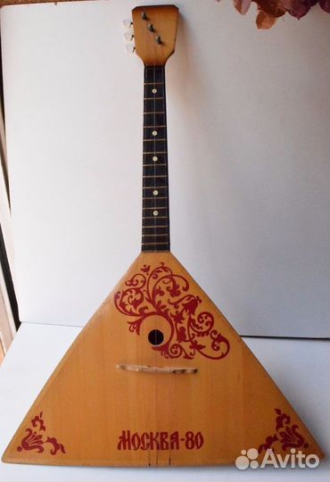 Балалайка москва 80