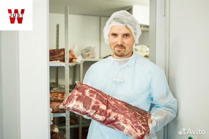 Повар в мясной цех