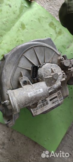 Впускной коллектор Bmw 7 Series E65 4.4L 2001