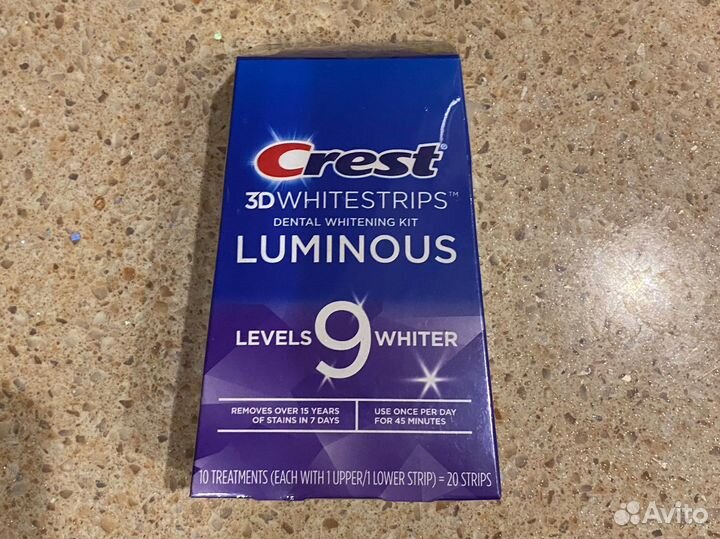 Отбеливающие полоски Crest 3D White Luminous