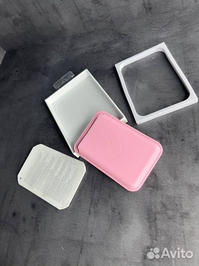 Apple magsafe wallet