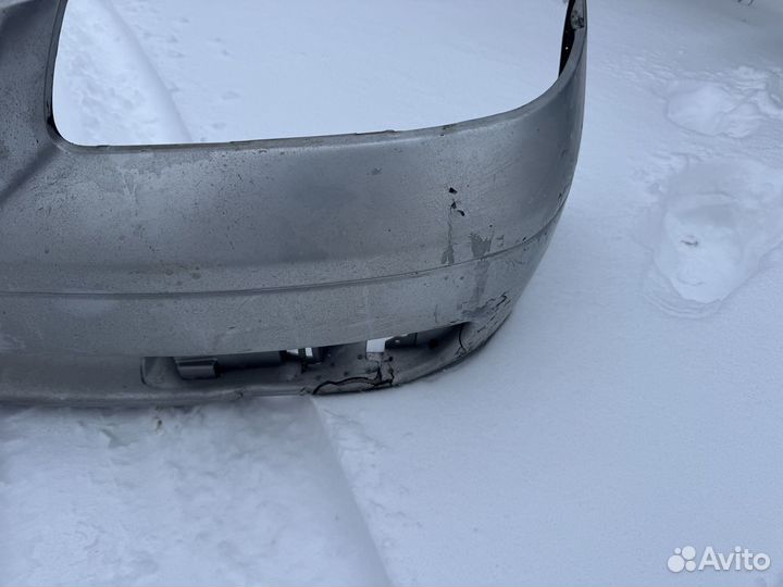 Передний бампер Nissan sunny