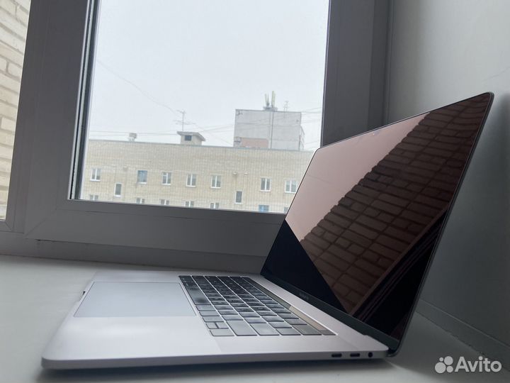 Apple MacBook Pro 15 2016