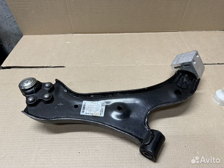 Рычаг правый Opel Antara/Chevrolet Captiva
