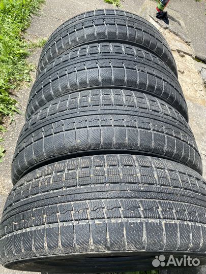 Nitto NT90W 235/60 R18