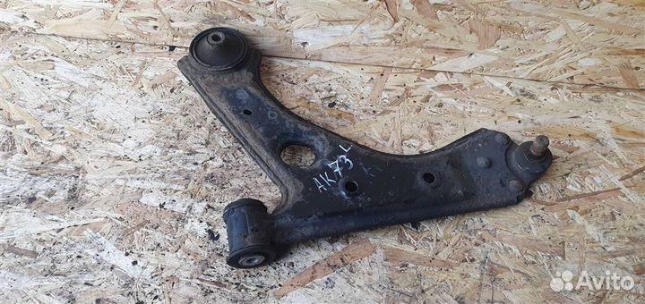 Рычаг передний левый Opel Corsa D 2006-2015