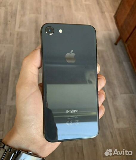 Телефон iPhone 8 64 gb
