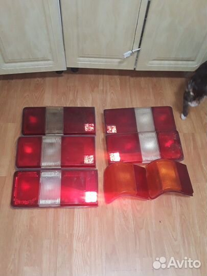 Продам задние фары от волги 31029