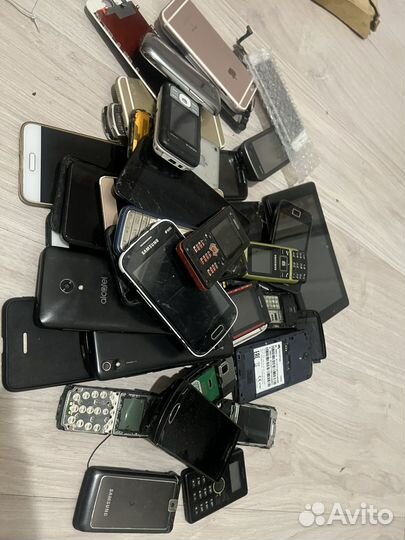 Разные телефоны