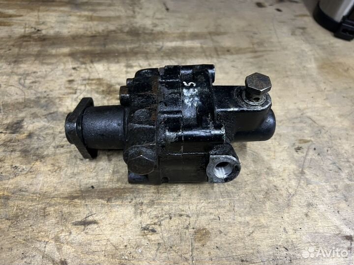 Двухконтурный насос гур BMW M5 E34