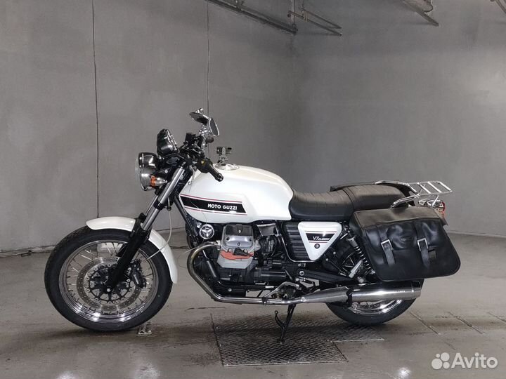 Moto Guzzi V7 cafe classic