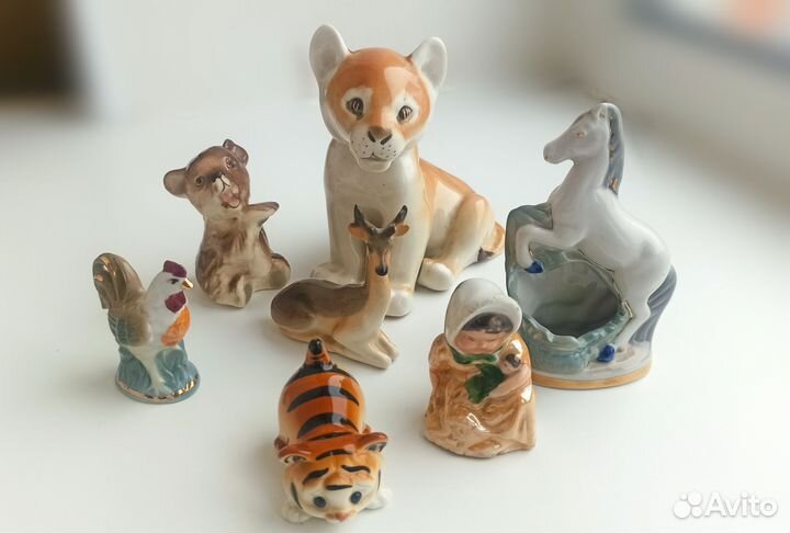 Статуэтки, фигурки: фарфор, керамика, полистоун