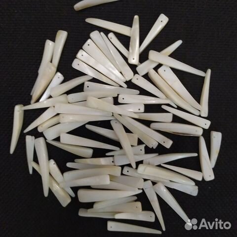 Бусины белые перлаутр