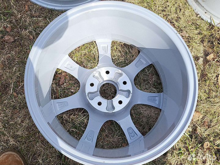 Диски новые оригинал Alfa romeo giulietta R16