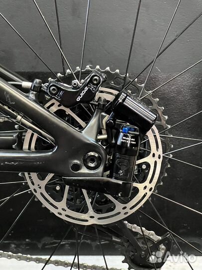 Specialized Epic Comp Carbon 29 (2020) / Черный