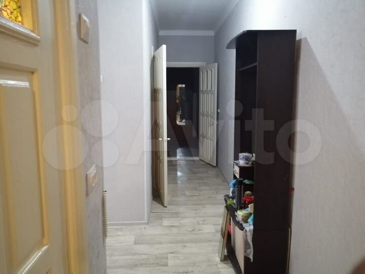 2-к. квартира, 57 м², 2/3 эт.