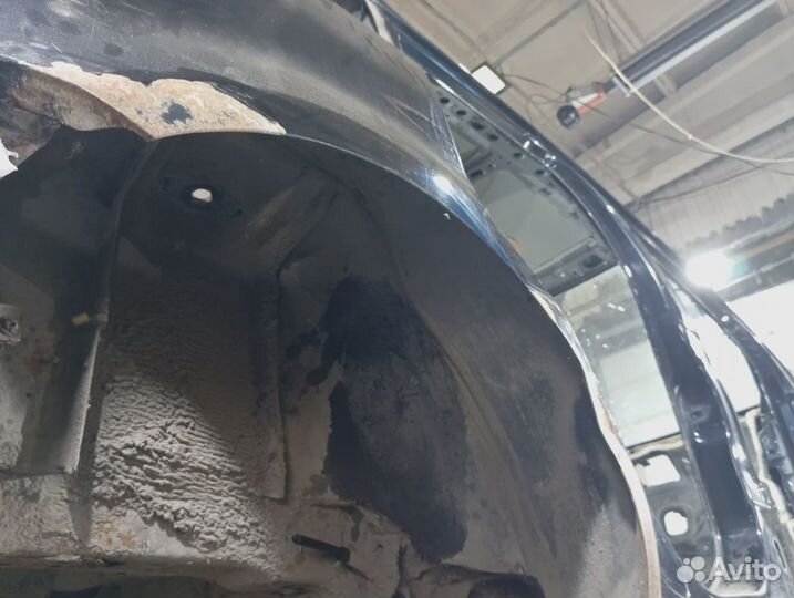 Крыло заднее правое Ford C-MAX