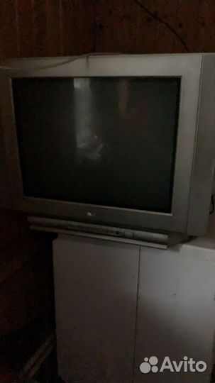 Телевизор и кухня