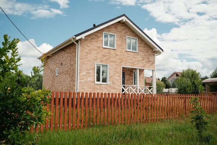 Коттедж 135 м² на участке 14 сот.